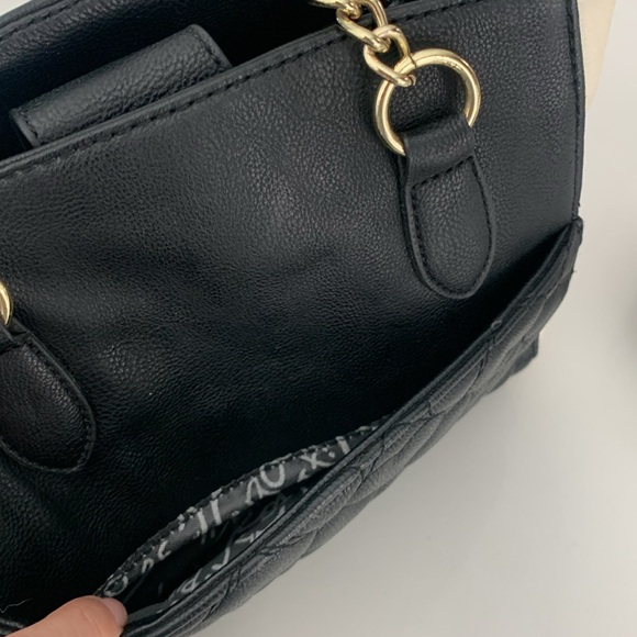 Betsey Johnson Clover Heart Chain Quilted Satchell Handbag - Picture 7 of 8